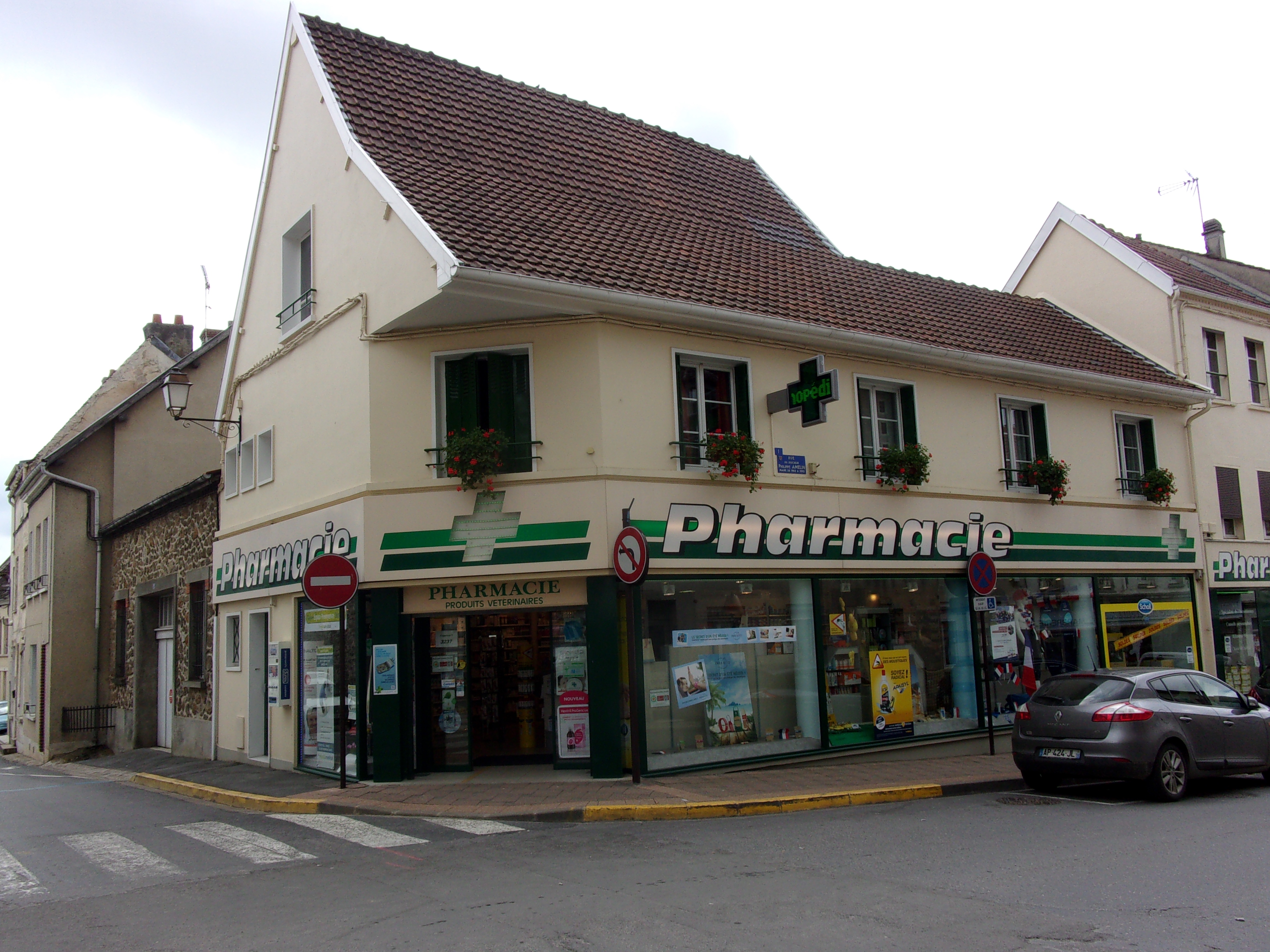 Numéros utiles Pharmacie Cornelise Moreaux